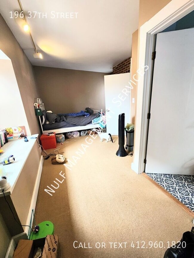 Building Photo - 196 37th St