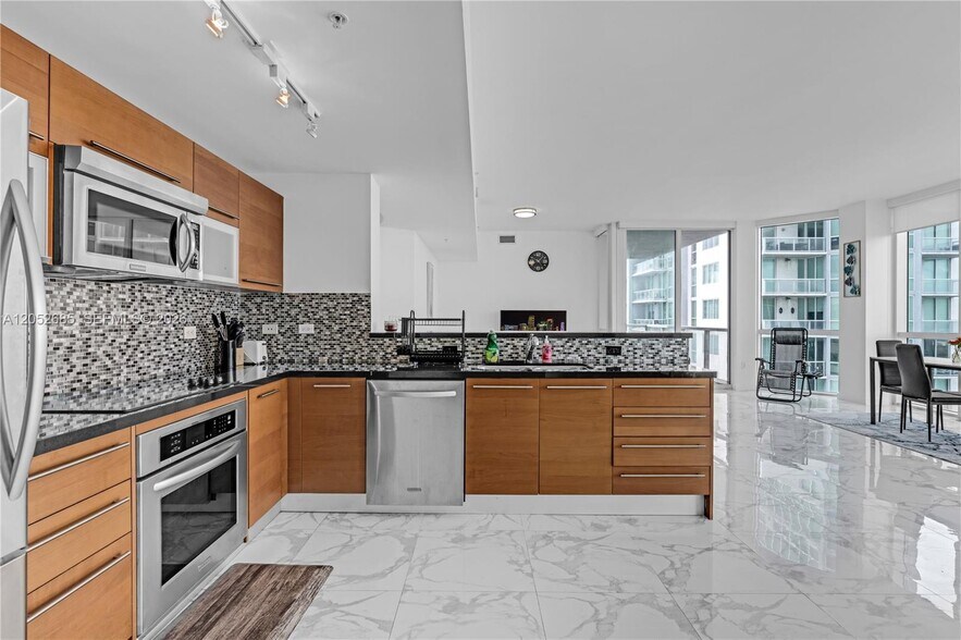Building Photo - 244 Biscayne Blvd