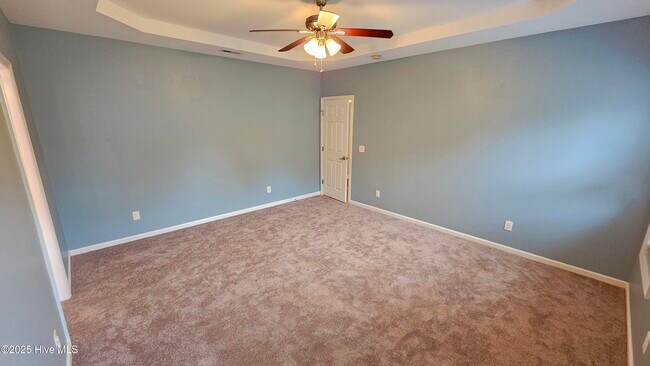 Building Photo - 300 Buoy Ct