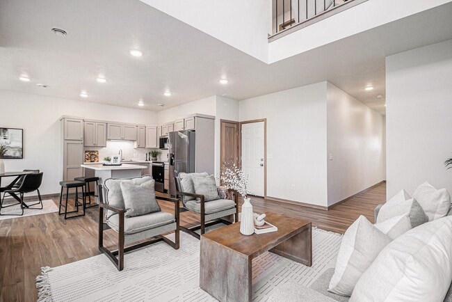 Building Photo - 5702 E Avett Pl