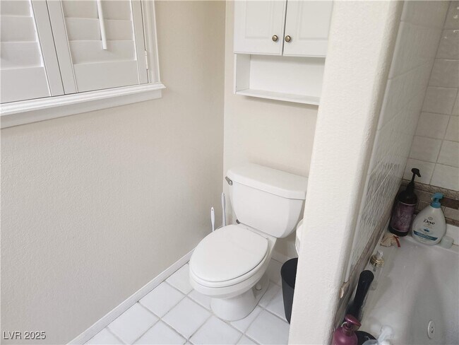 Building Photo - 380 E Happy Canyon Rd