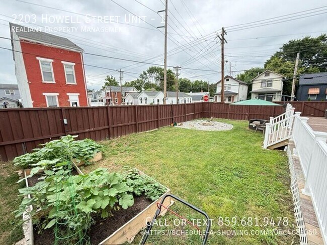 Building Photo - 2203 Howell St