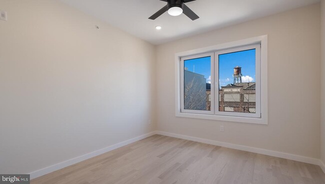 Building Photo - 1530 N 25th St
