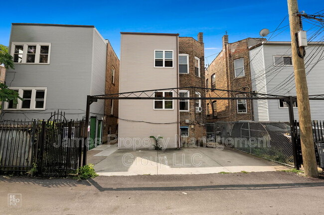 Building Photo - 2524 W Cortez St