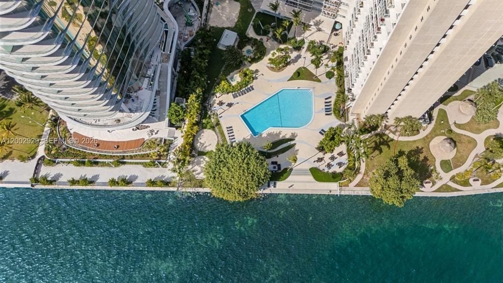 Building Photo - 2451 Brickell Ave