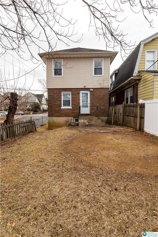 Building Photo - 2001 Ferry St