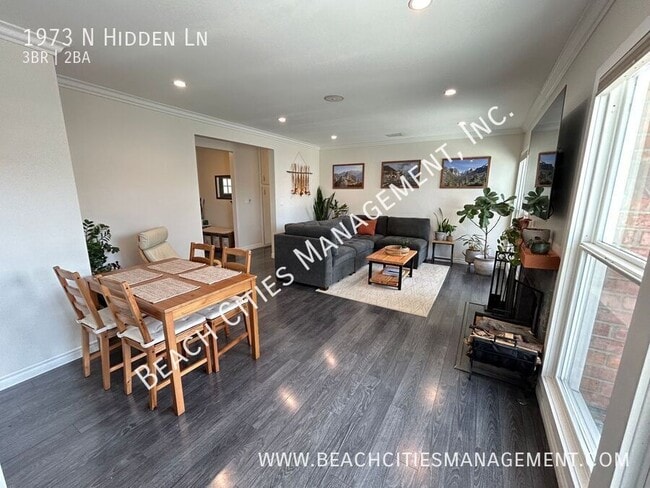 Building Photo - 1973 N Hidden Ln