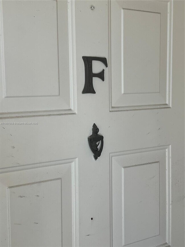 Building Photo - 1500 Jefferson Dr