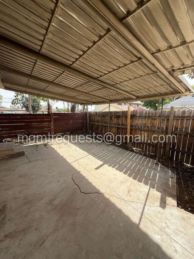 Building Photo - 4228 Tenth St, Unit 4228