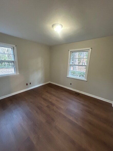 Building Photo - 109 Hillbrook Ct