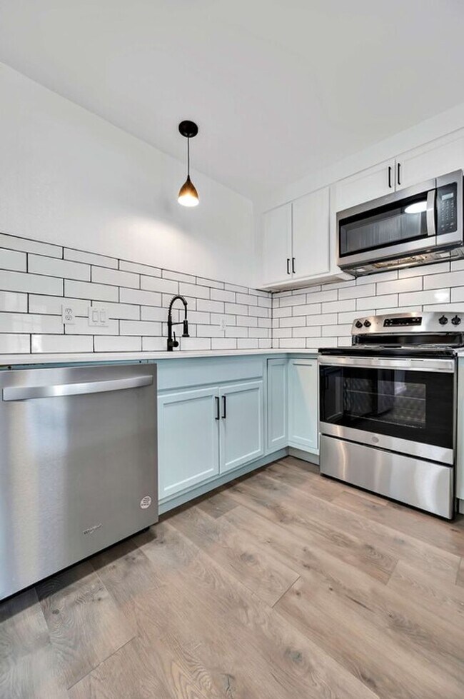 Building Photo - 5311 Tennyson Dr