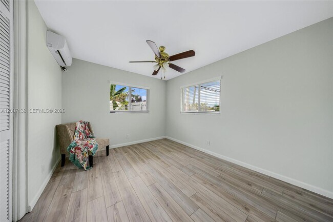 Building Photo - 1320 NE 27th Ave