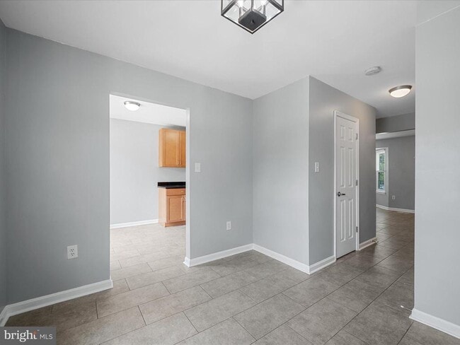 Building Photo - 113 Amethyst Ct