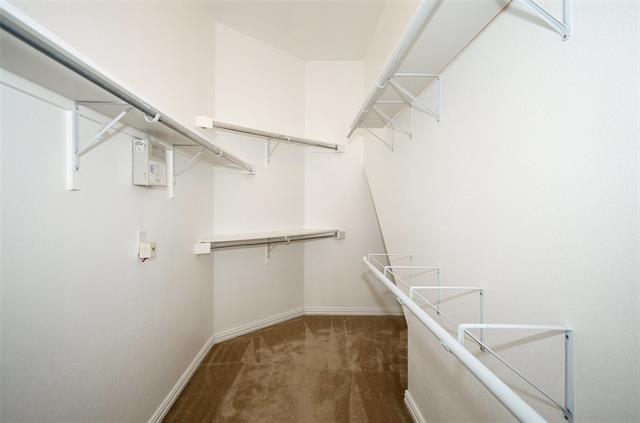 Building Photo - 907 Mustang Ridge Dr