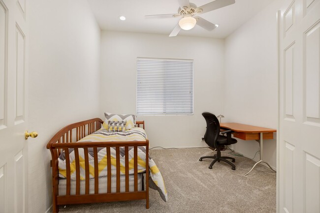Building Photo - Great Furnished  Rental in Augusta Ranch f...