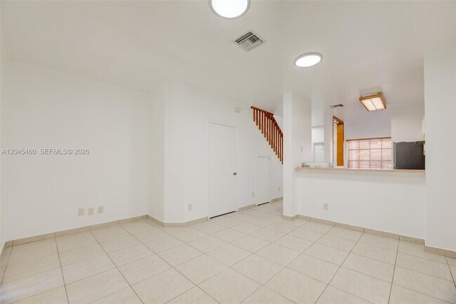Building Photo - 728 SW 122nd Ave
