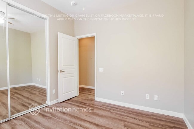 Building Photo - 17137 W Saguaro Ln