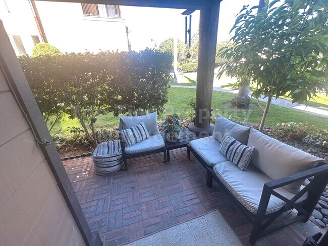 Building Photo - **Beautiful, Fully-Furnished 2 bed / 2.5 bath Townhome in Coastal Carlsbad - Available NOW**