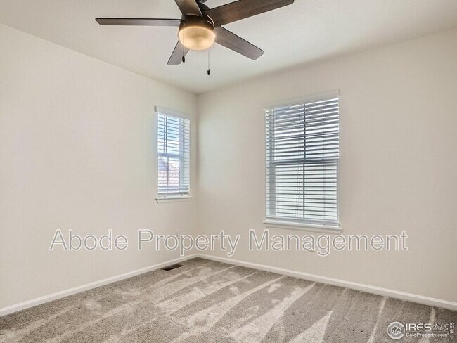 Building Photo - 451 Zeppelin Wy