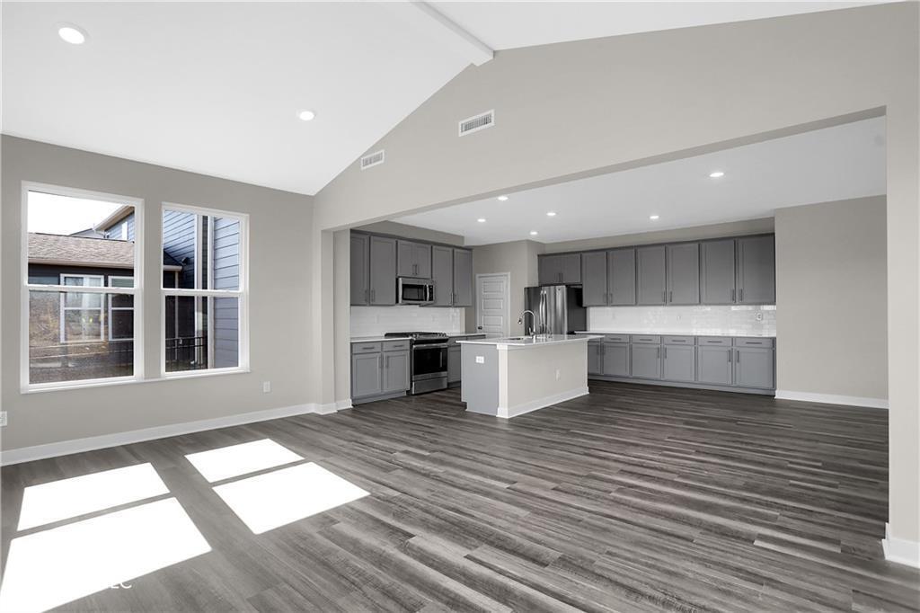 Building Photo - 17364 Americana Xing