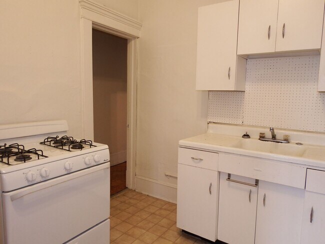 Building Photo - 3040 St Paul St