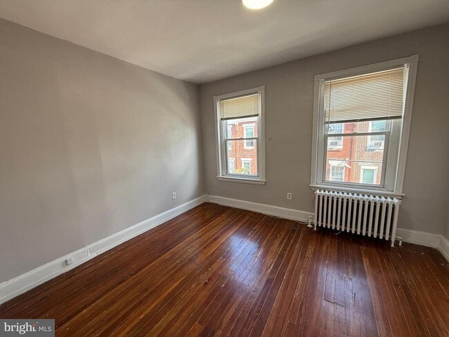 Building Photo - 1826 McClellan St