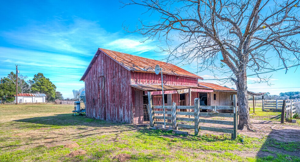 Building Photo - 10152 FM949