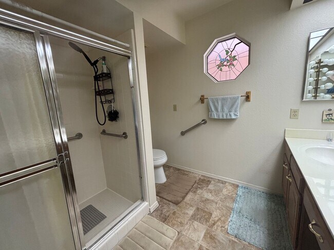 Building Photo - Lovely Long Term Unfurnished Home in 45+ Active Adult Resort Community of Leisure World