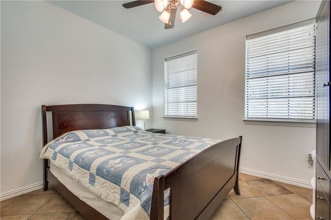 Building Photo - 1503 Biltmore Ln