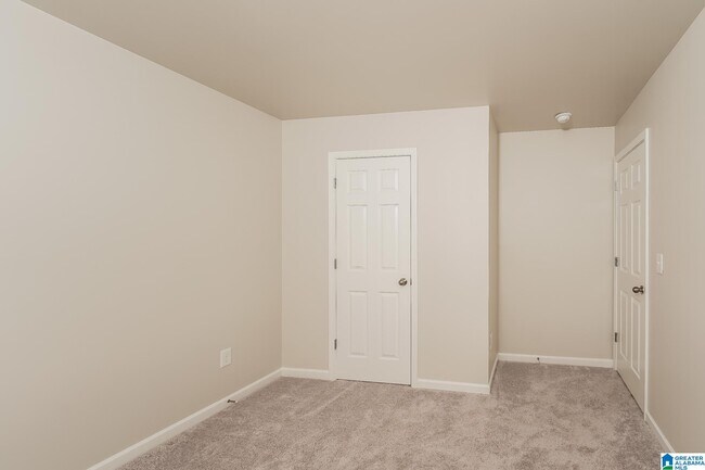 Building Photo - 145 Jonathan Dr