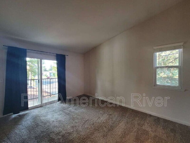 Building Photo - 7131 Stella Ln