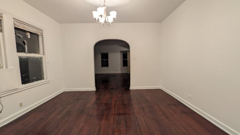 Building Photo - 404 Club Dr