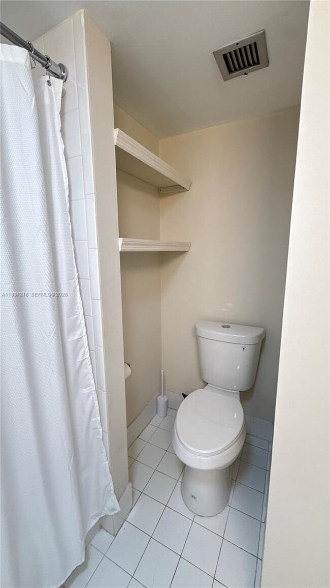 Building Photo - 2935 NE 163rd St