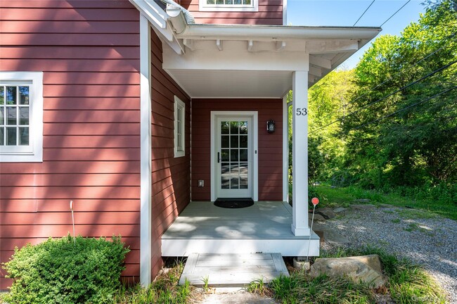 Building Photo - 53 Cove Rd