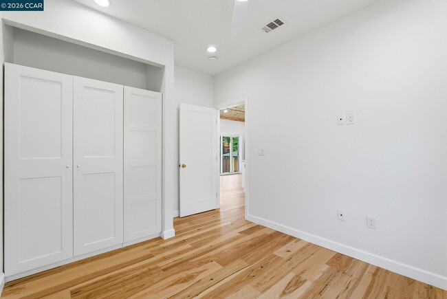 Building Photo - 3196 Rohrer Dr