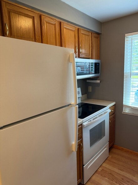Building Photo - 312 Bellford Ct