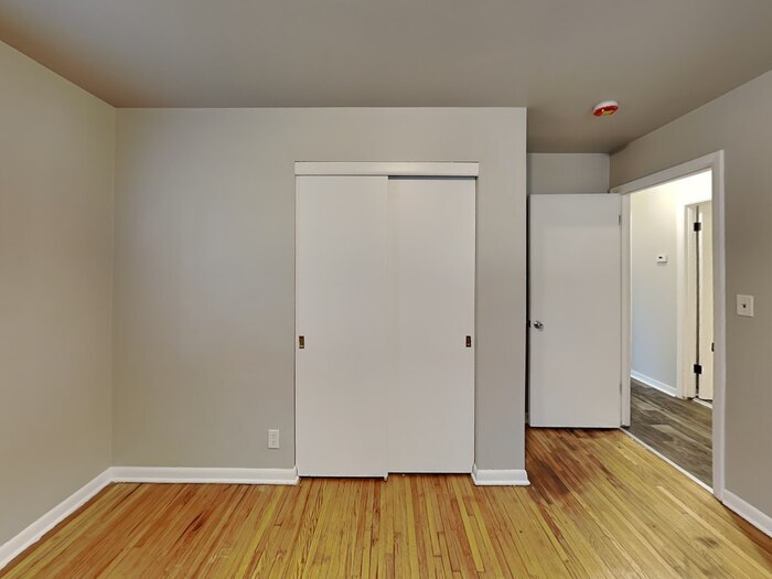 Building Photo - 1103 44th Ave NE