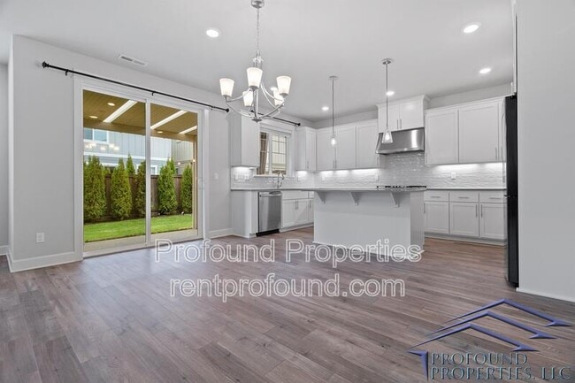 Building Photo - 17323 SW Kite Ln