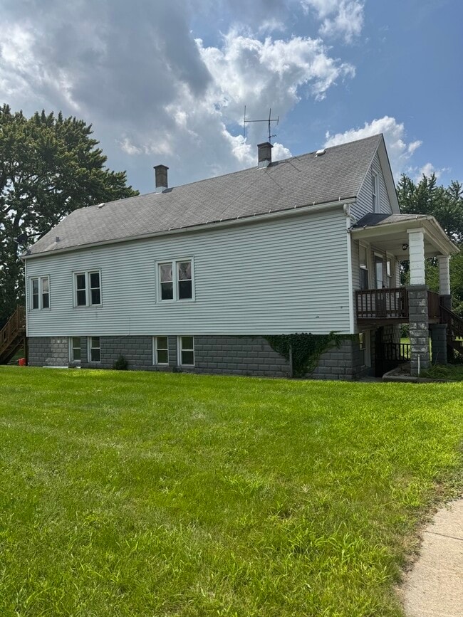 Building Photo - 229 155th St
