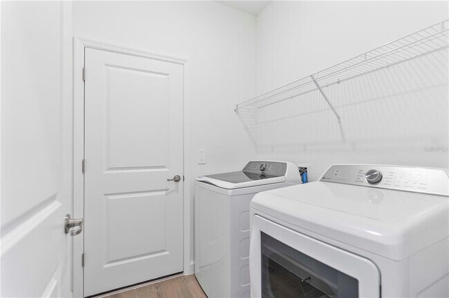 Building Photo - 15077 Jadestone Dr