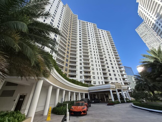 Building Photo - 701 Brickell Key Blvd