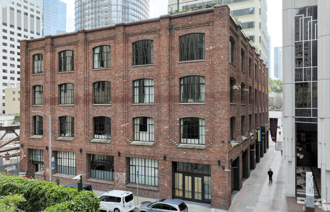 Primary Photo - One Ecker Place