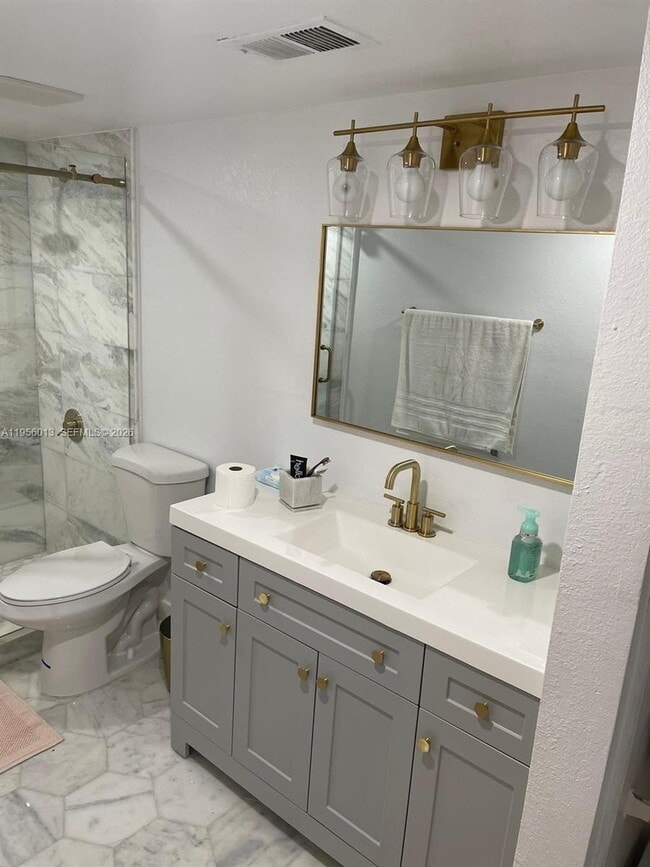 Building Photo - 2736 S University Dr