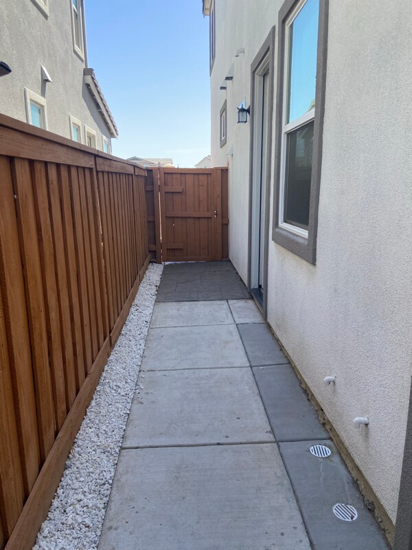 Building Photo - 3130 Paxton St