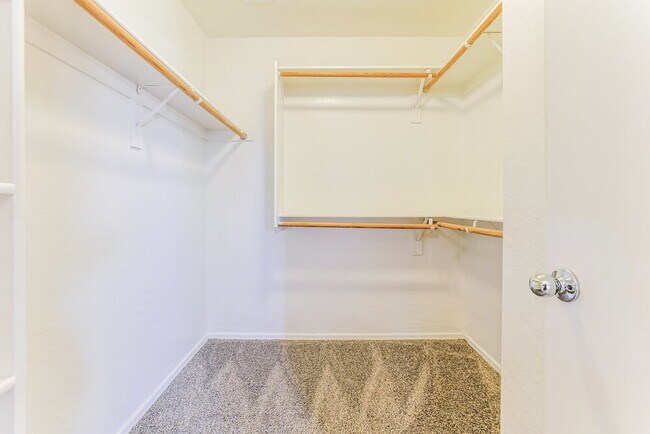 Building Photo - 2415 W Wrangler Way