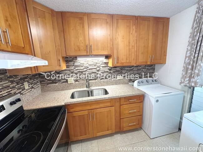 Building Photo - 95-2057-2057 Waikalani Pl