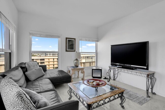 Building Photo - 3230 S Ocean Blvd