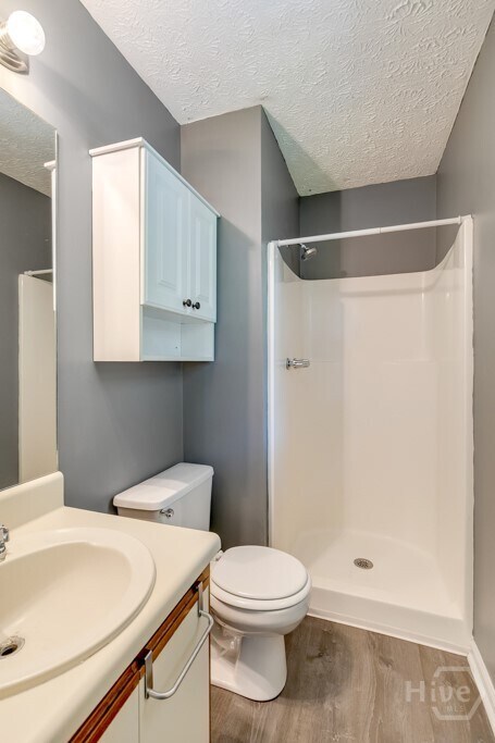Building Photo - 402 Sterling Creek Dr