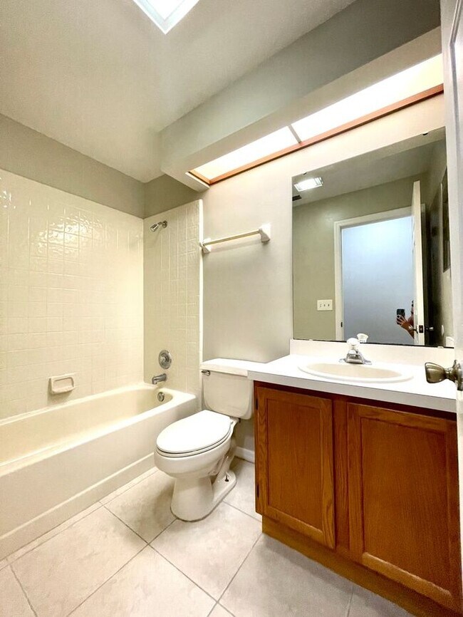 Building Photo - GREAT 3/2 HOME IN OVIEDO STILLWATER SUBDIVISION