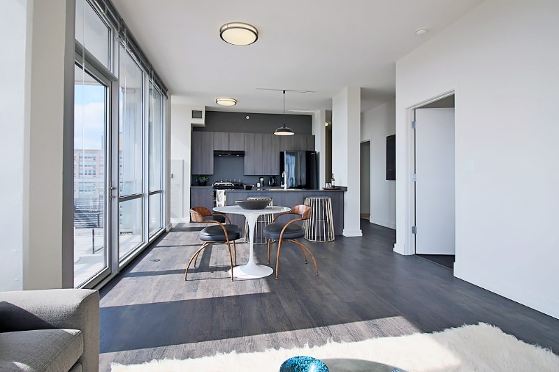 Building Photo - 2148 S Indiana Ave